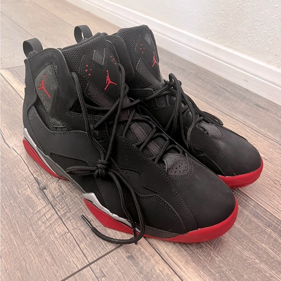 Jordan True Flight Black/Gym Red-Metallic Never Worn
